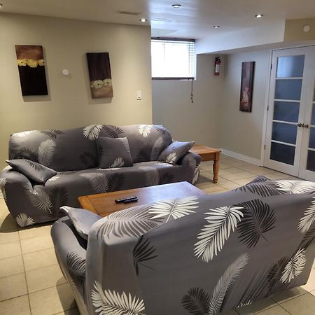 Lovely Guest Entire Apartment Minutes From Ottawa Airport Buitenkant foto