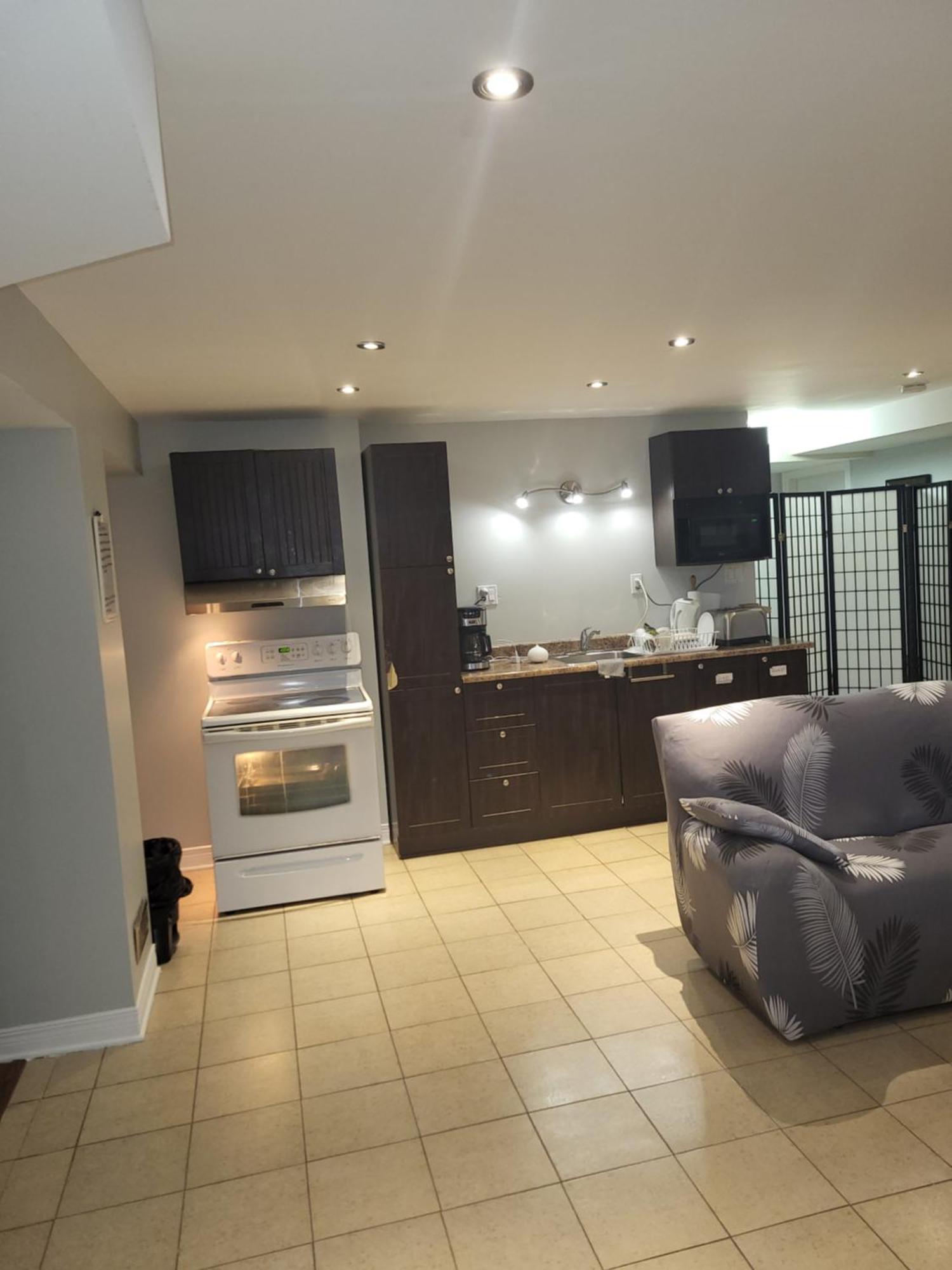 Lovely Guest Entire Apartment Minutes From Ottawa Airport Buitenkant foto