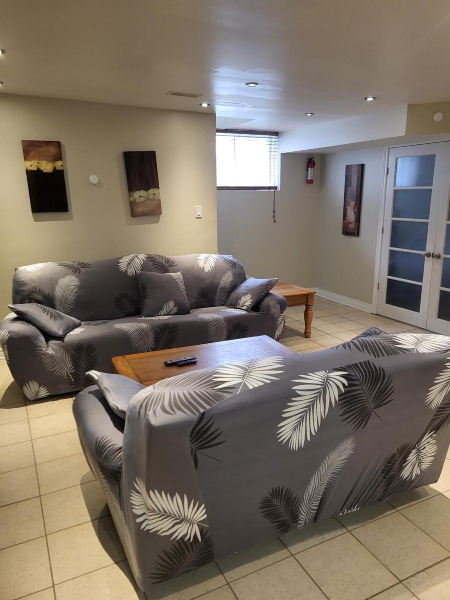 Lovely Guest Entire Apartment Minutes From Ottawa Airport Buitenkant foto